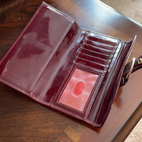 Dooney & Bourke Continental Wallet - Picture 3 of 8